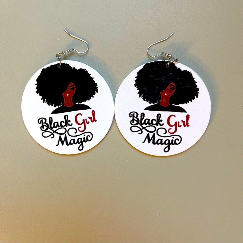 Handmade & Painted Fashion Wooden Earrings